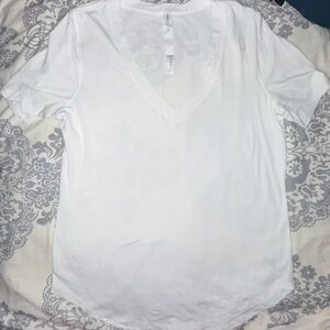 Lululemon love tee Sz 8/10 pre owned euc